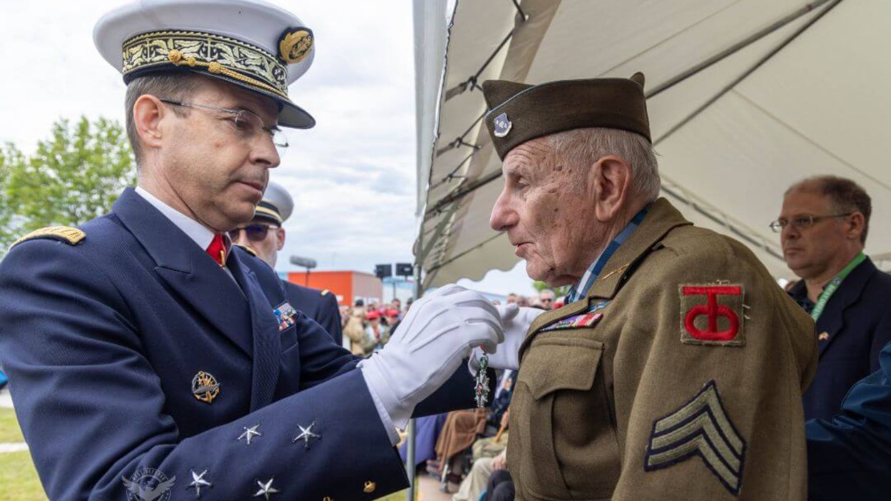 'It just tore my heart out:' World War II veterans revisit battlefields