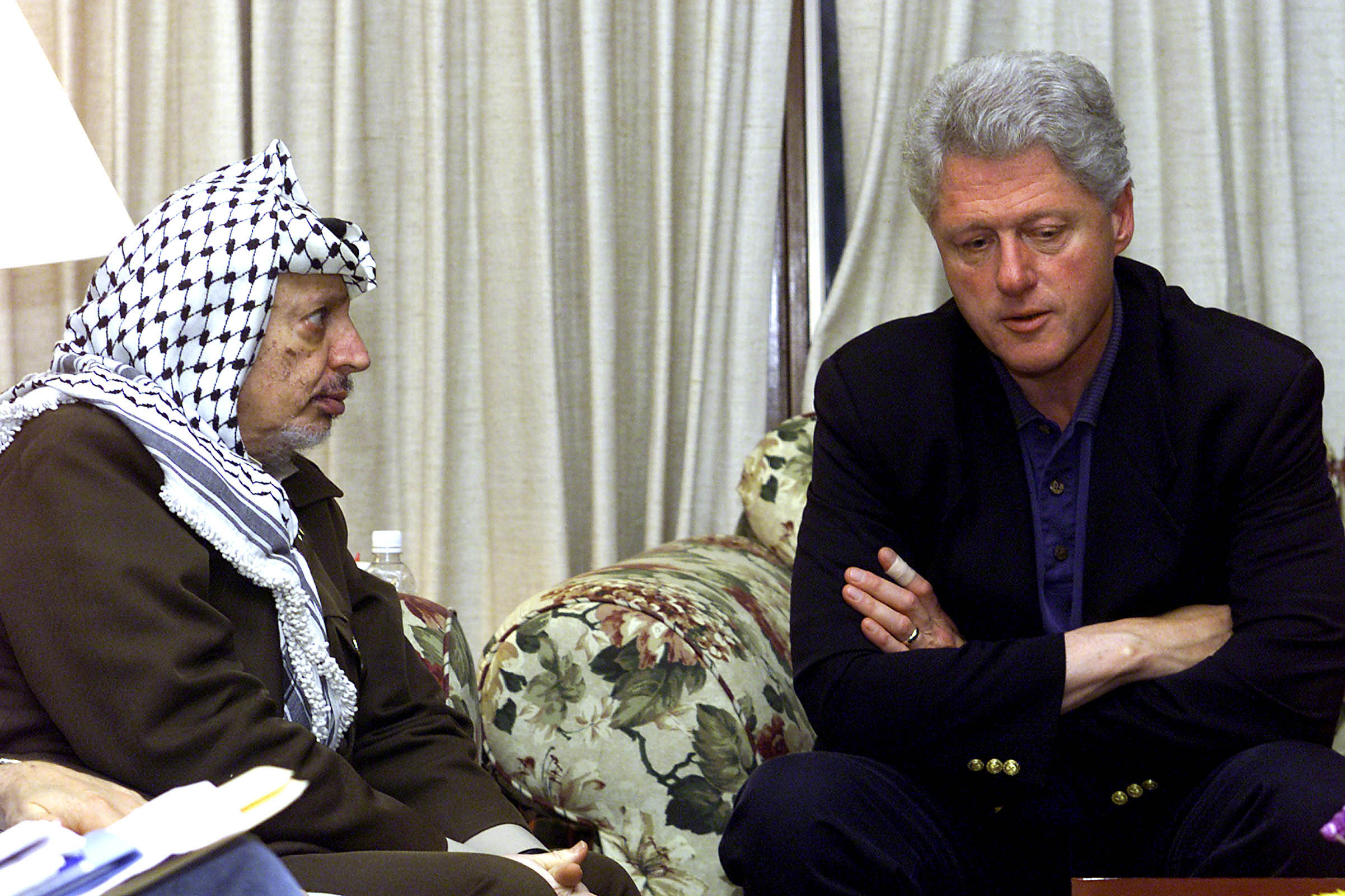 Bill Clinton and Yasser Arafat