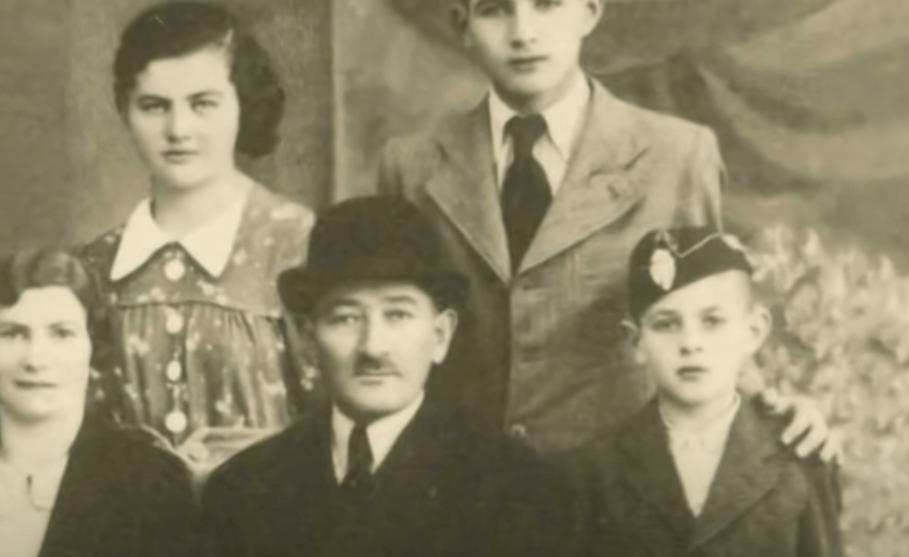 Rubin as a young boy with his family.