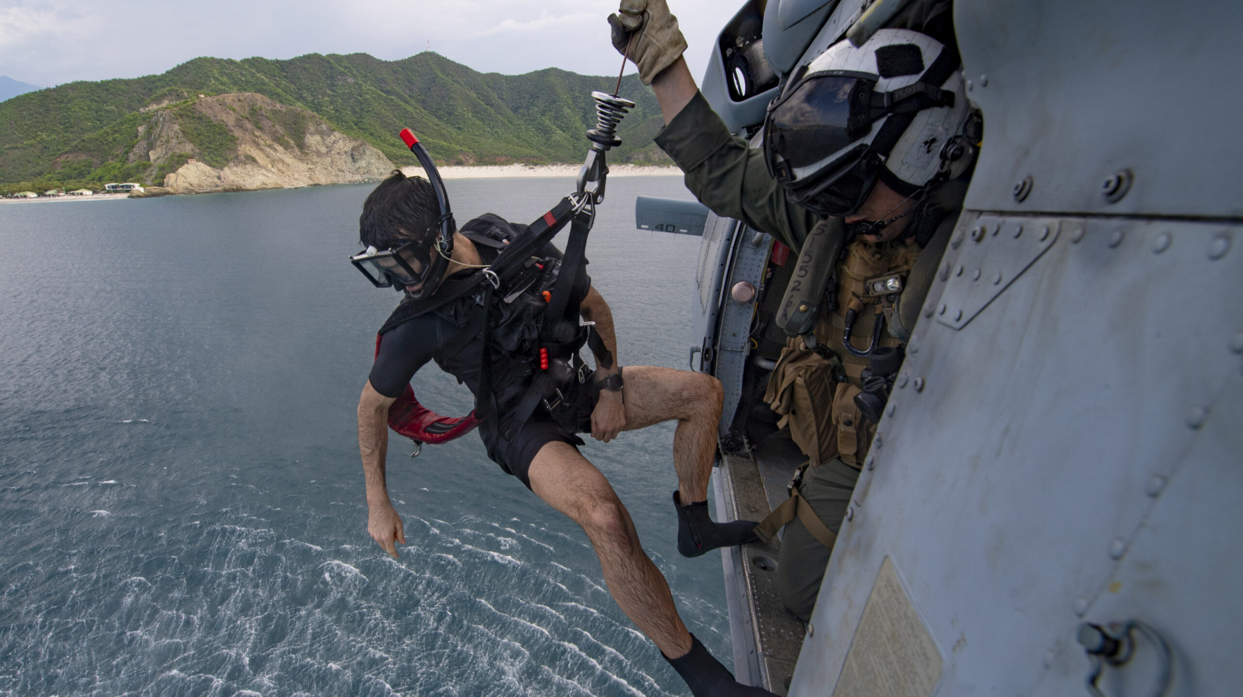 navy rescue swimmer