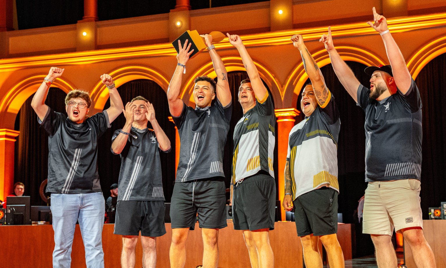 Army team wins Call of Duty tournament as services look online for recruits