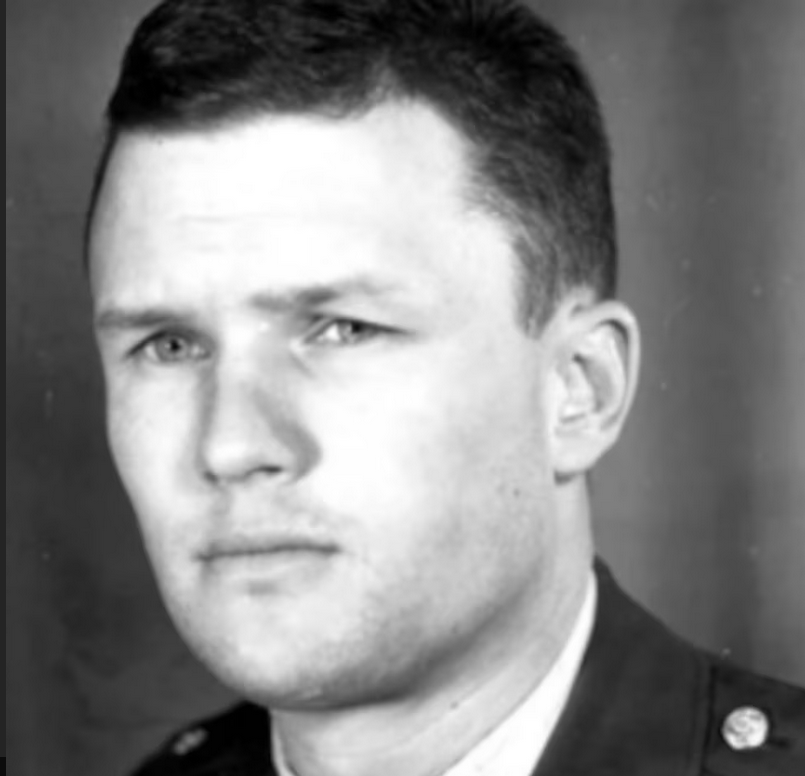 Black and white photo of Kris Kristofferson in his military uniform.