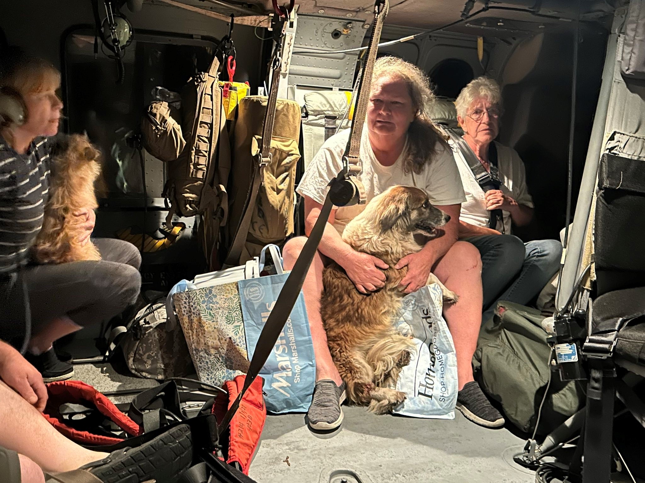 Citizens in East Tennessee affected by Hurricane Helene being airlifted to safely by a Tennessee National Guard Blackhawk helicopter from Knoxville’s 1-230th Assault Helicopter Battalion, September 28.