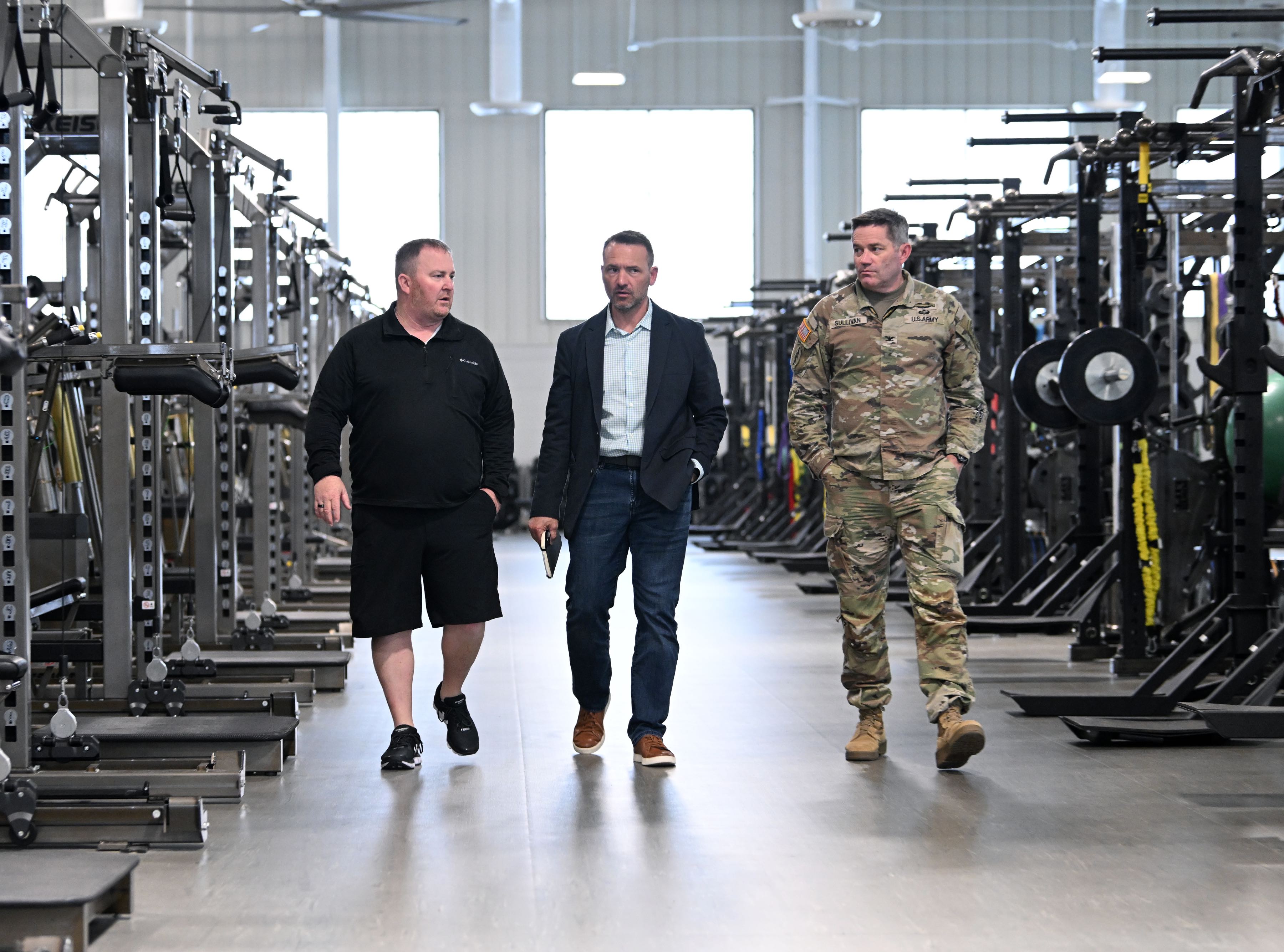 New York Jets Head Athletic Trainer, David Zuffelato, meets with leadership from the U.S. Army John F. Kennedy Special Warfare Center and School (USAJFKSWCS) at Ft. Bragg, North Carolina May 9, 2023. Mr. Zuffelato's visit to USAJFKSWCS was part of a subject matter expert exchange, where best practices on the preparation, assessment, selection and development of Army Special Operations Soldiers were shared as well as providing overviews on how we assess and develop human performance measures at the Army's Special Operations Center of Excellence. Mr. Zuffelato also toured 3rd Special Forces Group (Airborne) Human Performance and Wellness Facility, and he shared insight into best practices and performance measures when it comes to training professional football players. (U.S. Army photo by K. Kassens)