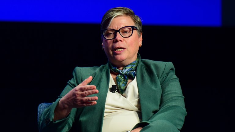 Navy CIO Jane Rathbun at the 2023 2023 Department of Defense Intelligence Information System Worldwide Conference.