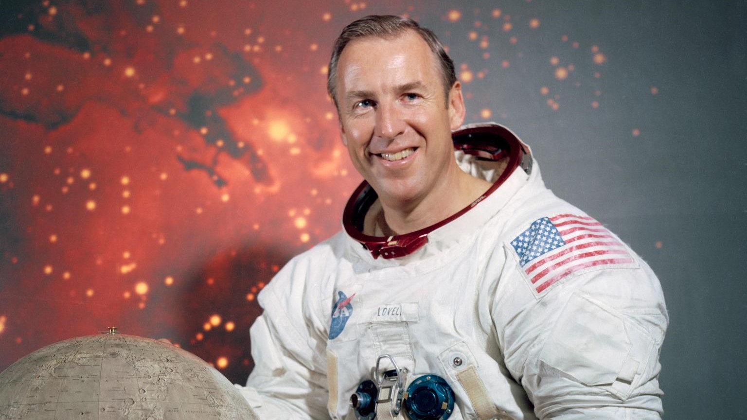 Jim Lovell, Apollo 13 astronaut who helped avert disaster, has died
