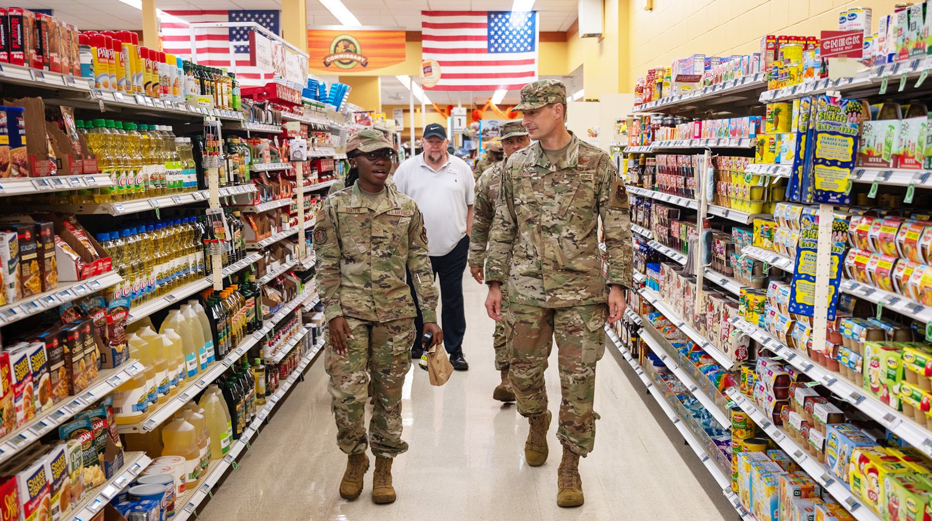 Military officials tell troops 168 commissaries could close next month