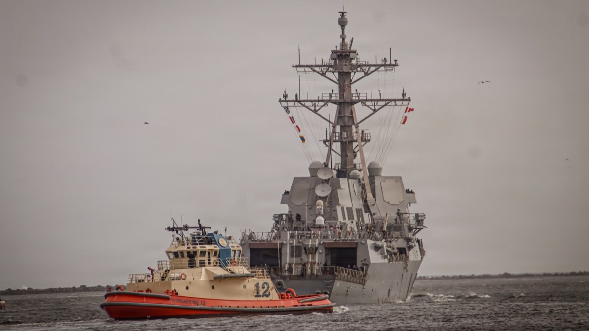 Navy destroyer that joined fight against Houthis, Iran, arrives in Caribbean