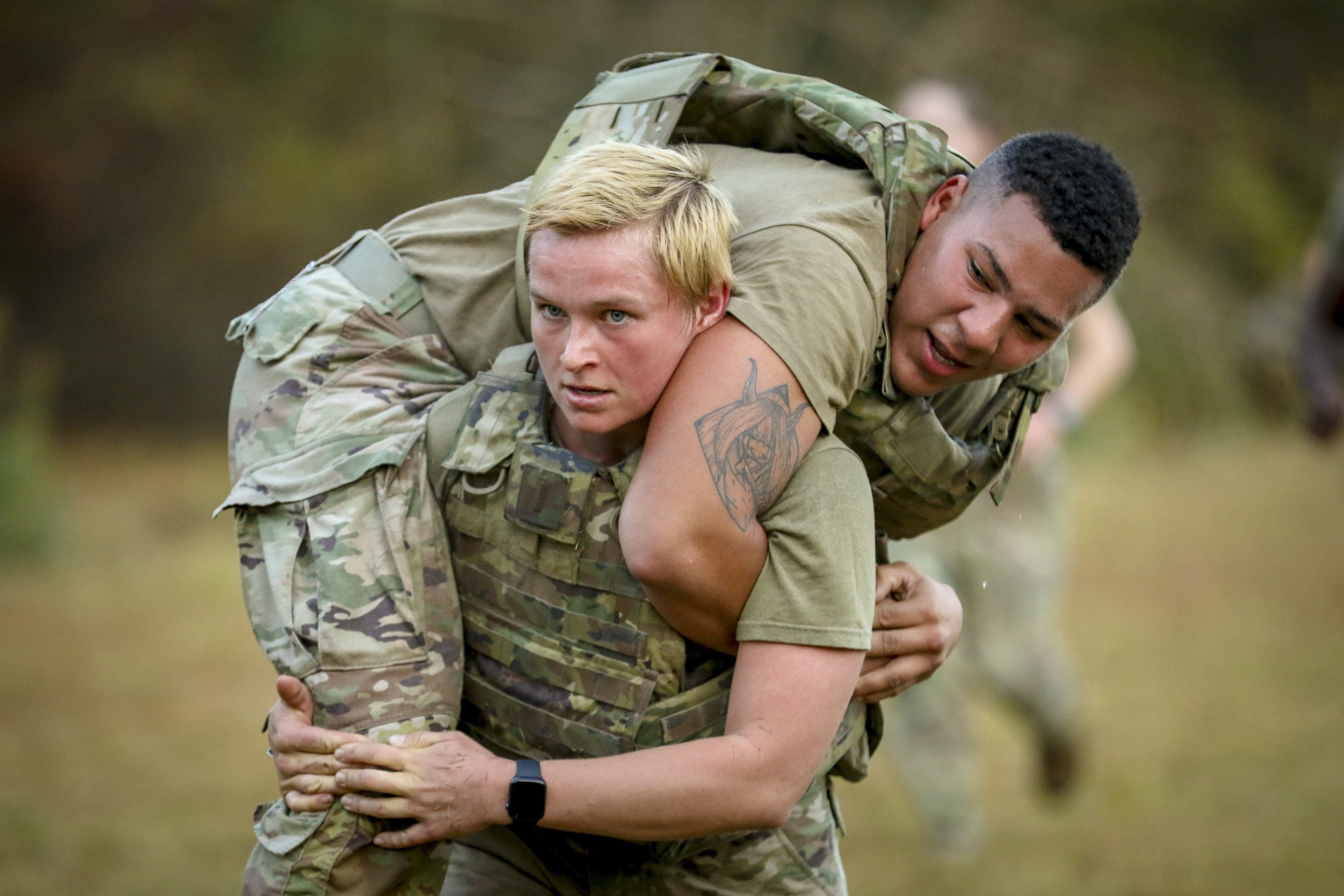 Paratroopers with 1st Battalion 505th Parachute Infantry Regiment, 3rd Brigade Combat Team, 82nd Airborne Division participate in a unit competition on Fort Bragg, N.C. on 17 Nov.,2021. The winners of the competition were 3rd Platoon, Bravo Company, 1-505th PIR 3rd BCT.(U.S. Army Photo by Spc Emely Opio/Released)