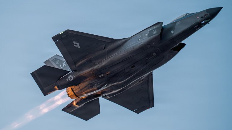 Air Force F-35 takes flight in the Middle East in support of Operation Epic Fury, March 2, 2026. Air Force photo. 