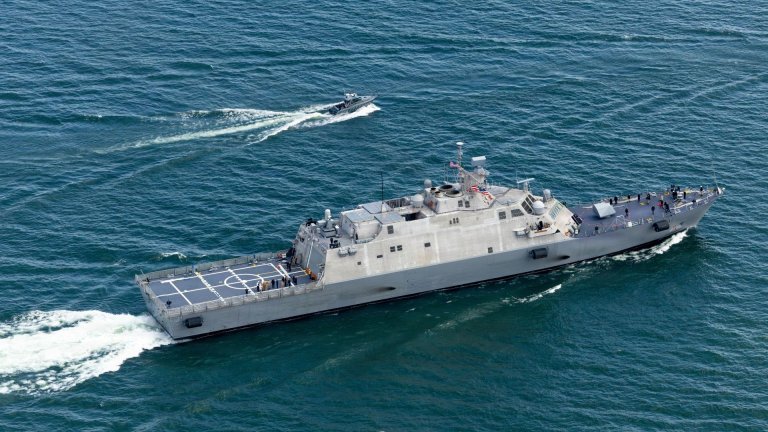 CLEVELAND (May 9, 2026) – The future USS Cleveland (LCS 31) arrives in Cleveland, Ohio, May 9, 2026, ahead of its commissioning ceremony. Cleveland is the fourth warship to be named after Ohio’s second largest city and is the 16th and final Freedom-variant littoral combat ship (LCS) to be built and commissioned in the U.S. Navy. (U.S. Navy photo by Mass Communication Specialist 3rd Class Jasmin L. Aquino) 