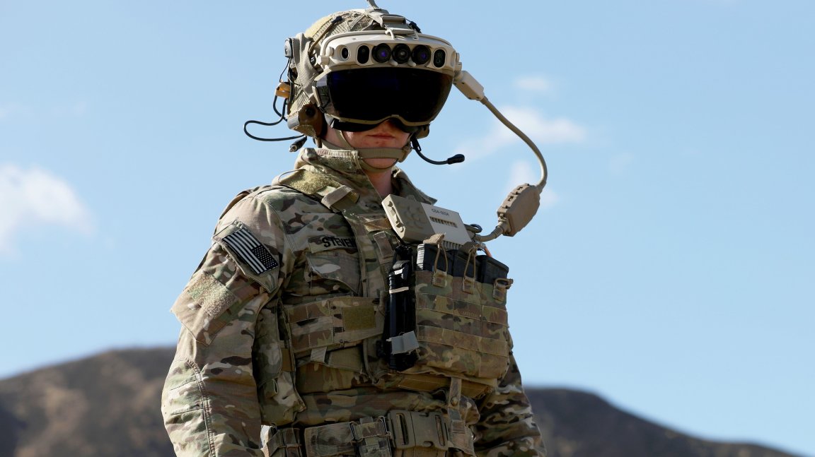 A Ranger from 3rd Battalion, 75th Ranger Regiment participates in the IVAS Capability Set 4 tropical weather testing in Camp Santiago, Puerto Rico, in March 2021.