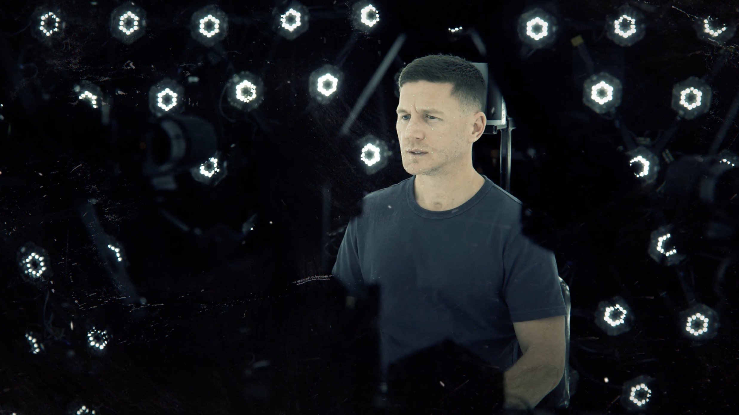 Marine veteran Kyle Carpenter, who was awarded the Medal of Honor in 2014, is lending his likeness to “Call of Duty: Modern Warfare 4" in a downloadable pack supporting a veterans foundation.